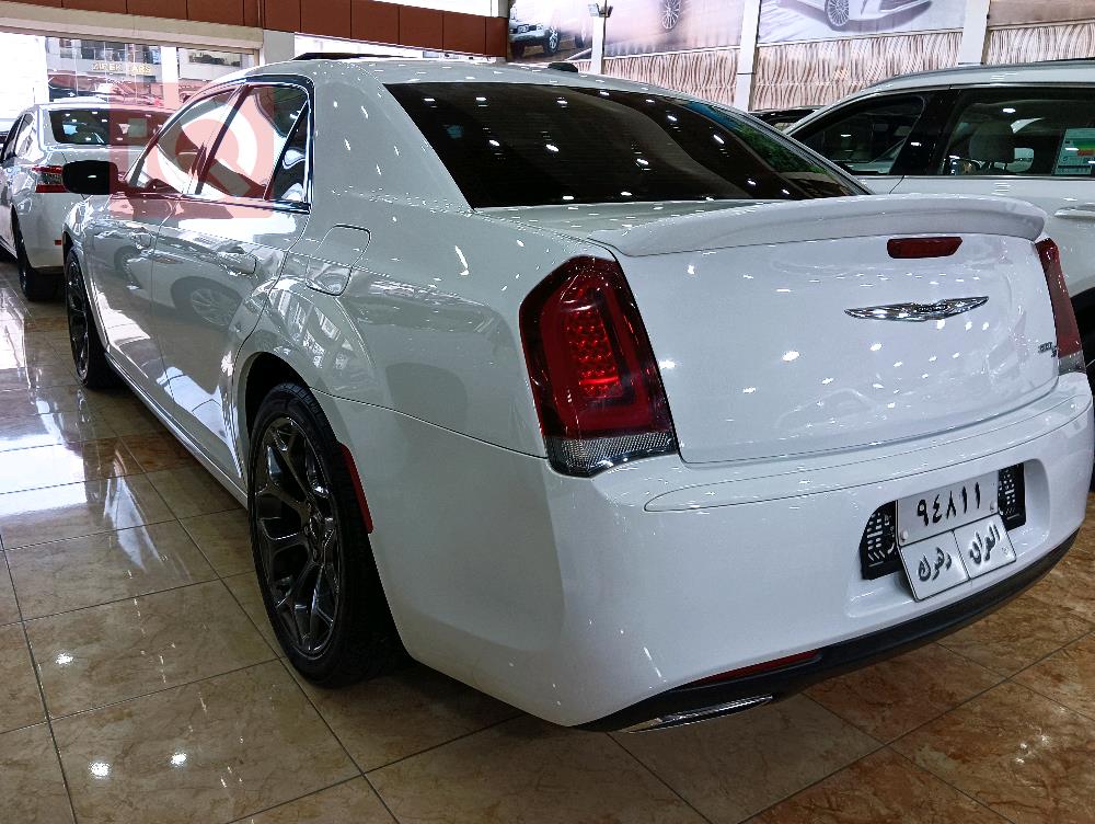 كرايسلر 300